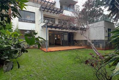 5 Bed Townhouse with En Suite in Lavington