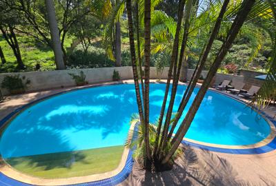 4 Bed Apartment with En Suite in Riverside - 4