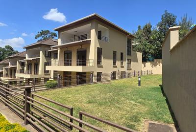 5 Bed Townhouse with En Suite at Lavington Off Convent Drive - 2