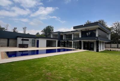 6 Bed House with En Suite in Nyari - 2