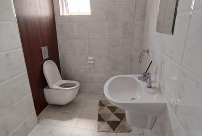 3 Bed Apartment with En Suite at Rhapta Road - 4