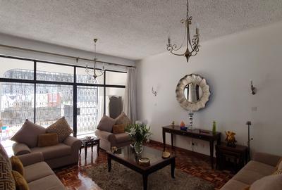 5 Bed House with En Suite at St Michaels Rd - 2