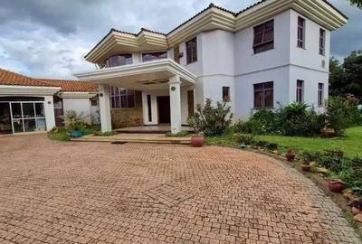 4 Bed Townhouse with En Suite in Runda - 2
