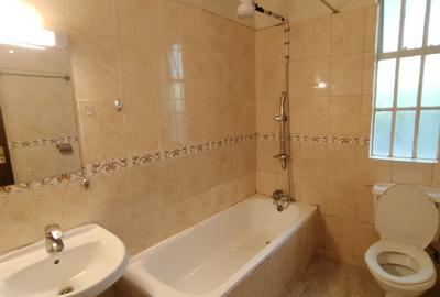 2 Bed Apartment with Gym in Lavington - 4