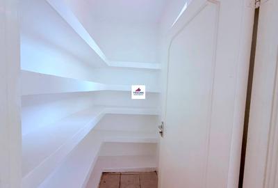 3 Bed Apartment with En Suite in Kileleshwa - 4