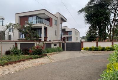5 Bed Townhouse with En Suite in Lavington