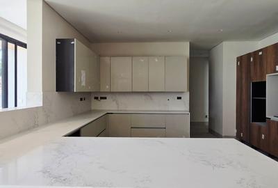 5 Bed Villa with En Suite at Granville Grove - 4