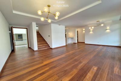 4 Bed Villa with En Suite at Rossylin Estate. - 2