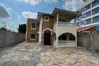 4 Bed Villa with En Suite at Utange - 2