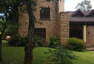 5 Bed Villa with En Suite in Karen Hardy - 2