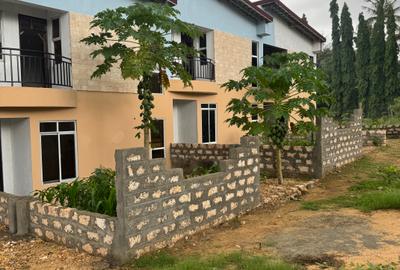 3 Bed Townhouse with En Suite in Mtwapa