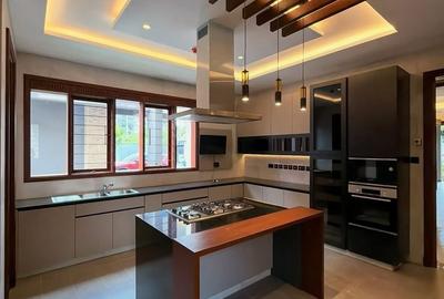 4 Bed House with En Suite in Runda - 3
