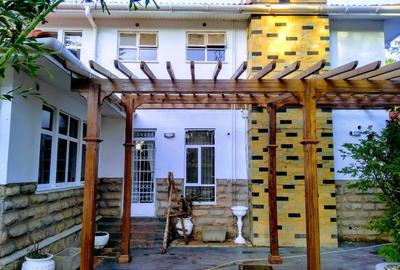 4 Bed House with En Suite in Runda - 4