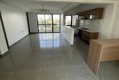 2 Bed Apartment with En Suite in Riverside - 3