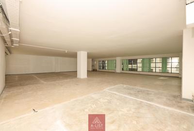 7,200 ft² Commercial Property with Service Charge Included at Lenana Road - 4