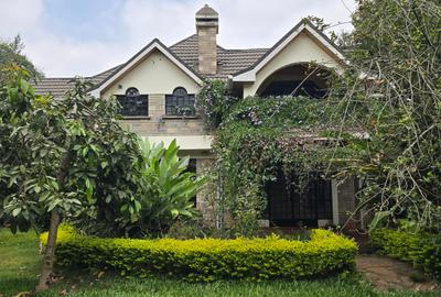 5 Bed House with En Suite at Kyuna Road