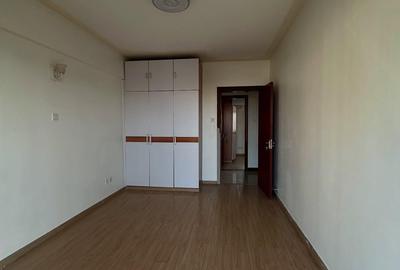 3 Bed Apartment with Swimming Pool in Kilimani - 2
