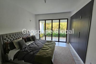 5 Bed House with En Suite in Karen - 3