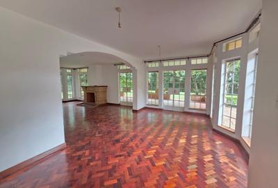 5 Bed Townhouse with En Suite at Rossylin Lone Tree - 3