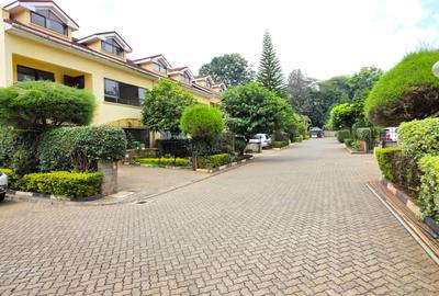 5 Bed Townhouse with En Suite at Gitanga Road - 3
