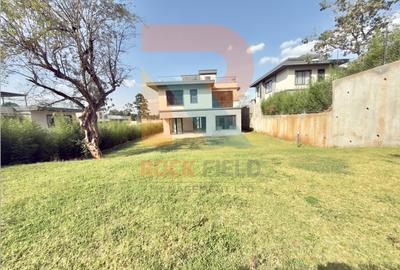 4 Bed Townhouse with En Suite in Loresho