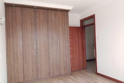 3 Bed Apartment with En Suite at Parklands - 2
