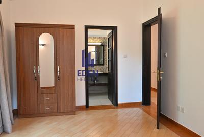 3 Bed Townhouse with En Suite in Westlands Area - 4