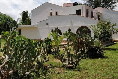 Land at Nyali - 3