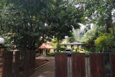 5 Bed Townhouse with Swimming Pool in Rosslyn