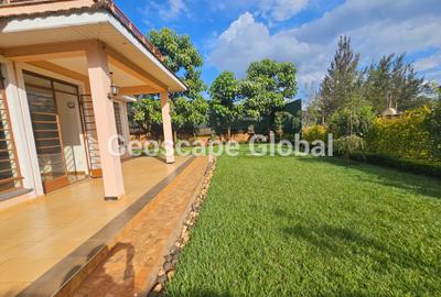 4 Bed House with En Suite in Runda
