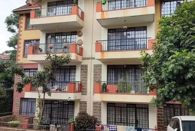 3 Bed Apartment with En Suite in Lavington