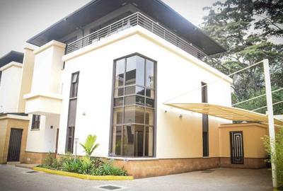 4 Bed Villa with Staff Quarters in Lavington
