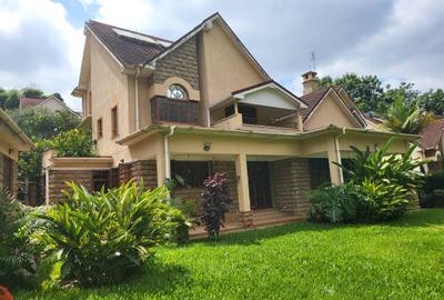 4 Bed Townhouse with En Suite in Rosslyn - 3