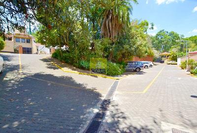 5 Bed House with Garden in Westlands Area - 3