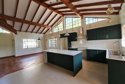 4 Bed House with En Suite at Lavington