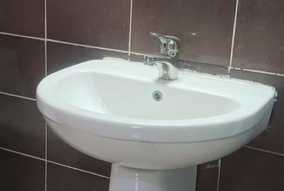 3 Bed House with En Suite at Hillcrest - 3