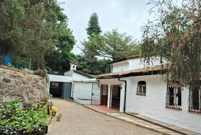 4 Bed House with Staff Quarters in Hill View - 2