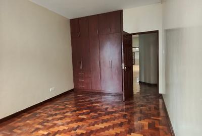 4 Bed Apartment with En Suite at Spring Valley - 3