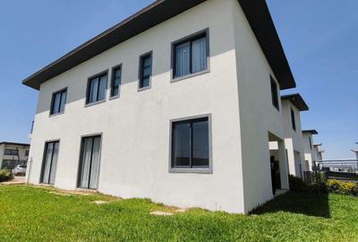 4 Bed Townhouse with En Suite in Ongata Rongai - 2