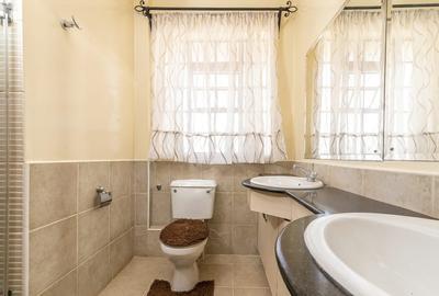 2 Bed House with Swimming Pool in Westlands Area - 4