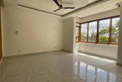 Serviced 3 Bed Apartment with En Suite in Nyali Area - 2