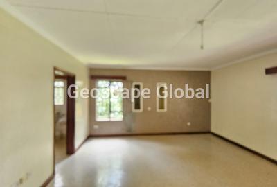 5 Bed House with En Suite in Kitisuru - 4