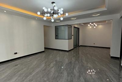4 Bed Apartment with En Suite at Othaya Road - 2