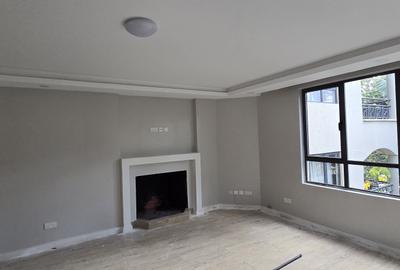 3 Bed Apartment with En Suite in Lavington - 3