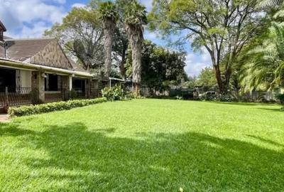 4 Bed House with En Suite at Spring Valley - 3