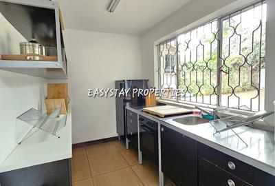 Furnished 1 Bed Apartment with En Suite in Gigiri - 3