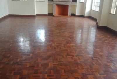 5 Bed Townhouse with En Suite in Kitisuru - 4