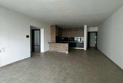 2 Bed Apartment with En Suite at Valley Arcade - 3