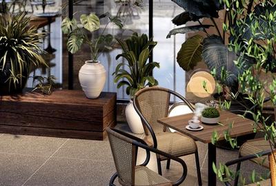 Studio Apartment with En Suite at Lantana Road - 4