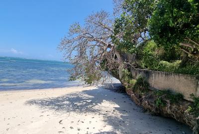 4 Bed Villa with En Suite at Kanamai - 3